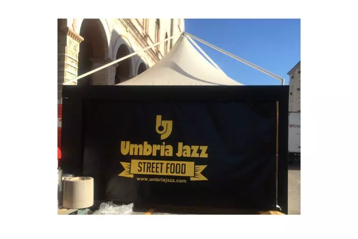 allestimento umbria jazz street food